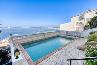 Apartament  Antoni canals. Vistas panorámicas al mar, puerto pesquero y la bahía de rosas