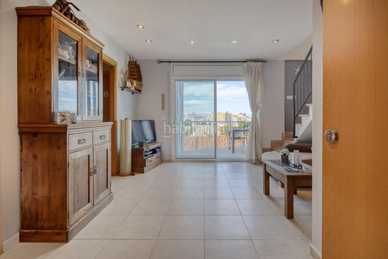 Foto 17d6bcd7-ca07-4adc-aed3-a8f3fae13d3c. Appartement avec chauffage parking dans Salatar Roses