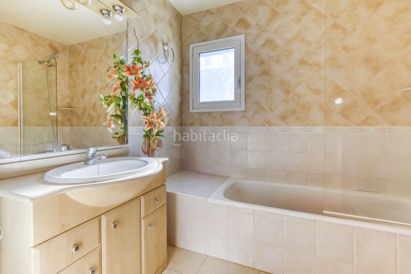 Foto b97abe60-677c-47bd-978d-7fcb5585c448. Appartement avec chauffage parking dans Salatar Roses