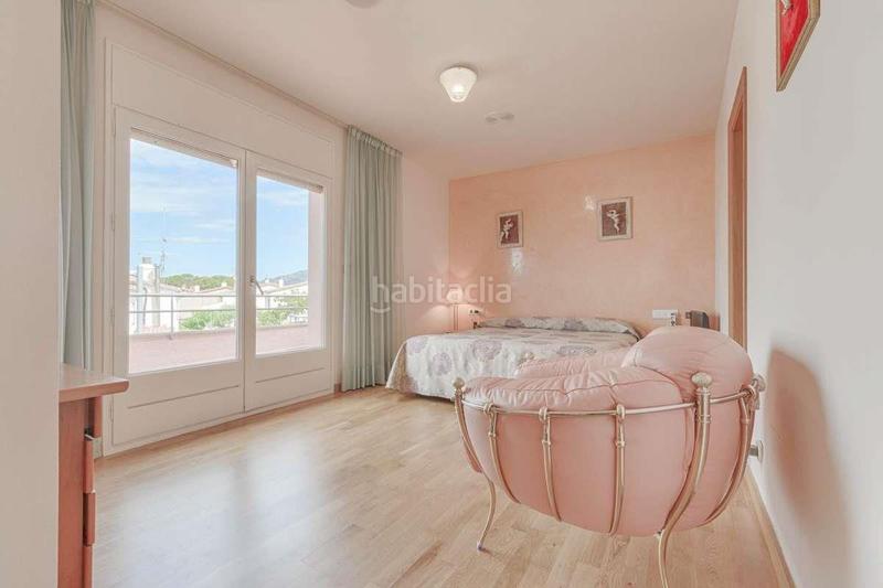 Foto 47bb5afc-a597-46c3-94a9-ddcf6c545f96. Chalet magnifica casa en venta en Nord Roses