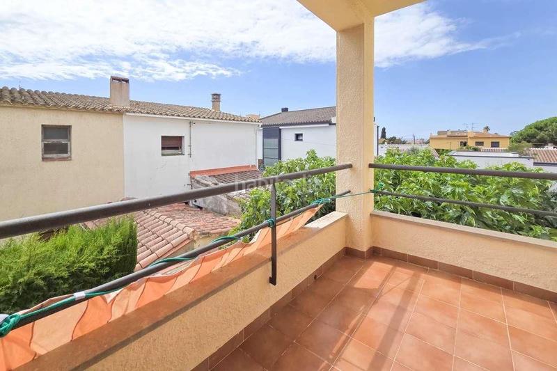 Foto f626ec8b-8cd5-4c38-bea2-23862458280c. Chalet magnifica casa en venta en Nord Roses
