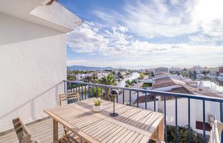 Apartament  Port empordà. Amaneceres de ensueño  apartamento con amarre