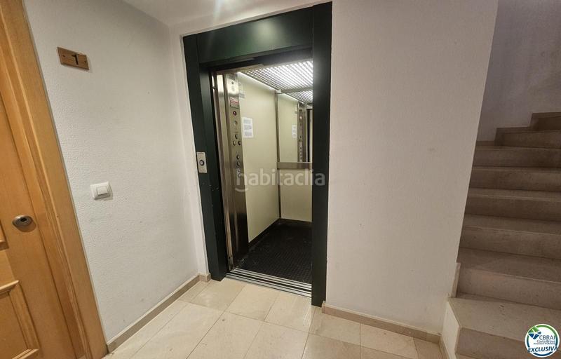 Foto 56f35a74-847b-4140-b211-5441b05caf94. Appartamento con riscaldamento parcheggio terrazza in Empuriabrava