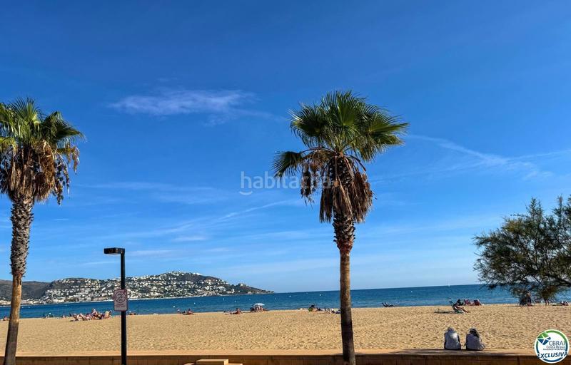 Foto 59b03ac7-5893-415d-a5fb-0d1085b6762a. Apartamento tu hogar frente al mar con piscina en Roses