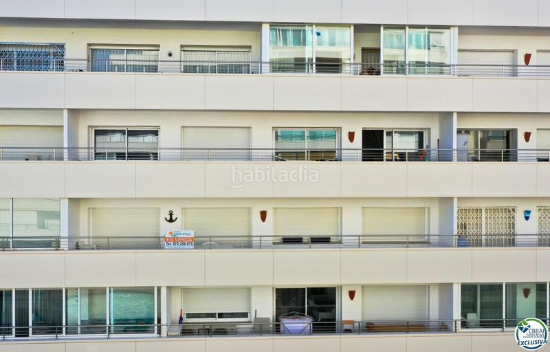 Foto c7cdd456-54f8-4661-a01e-0dd921a1cfd3. Apartamento tu hogar frente al mar con piscina en Roses