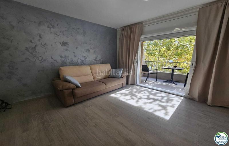 Foto 7698fb42-0fa4-4b7b-8b9f-ad41c2d2d295. Apartamento centrico apartamento en Moxó - Sant Mori Empuriabrava