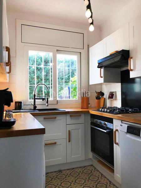 Foto ed415854-5a0e-4301-bea7-5ab3ee9c8309. Casa amb piscina a Nord Roses