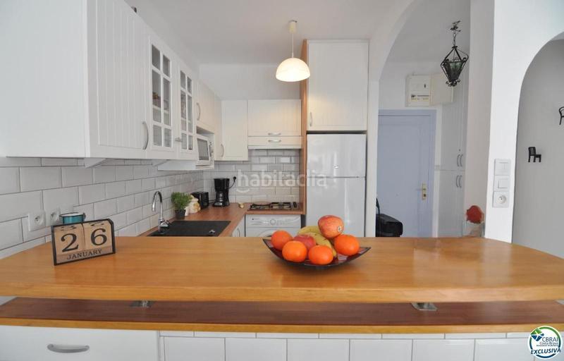 Foto 43e6b246-3be6-4ead-bdbc-423124ff6c12. Appartement mit parking in Salatar Roses