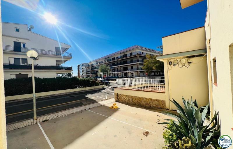 Foto 4895fbcf-326e-4968-a613-fa890e100037. Appartement mit parking in Salatar Roses