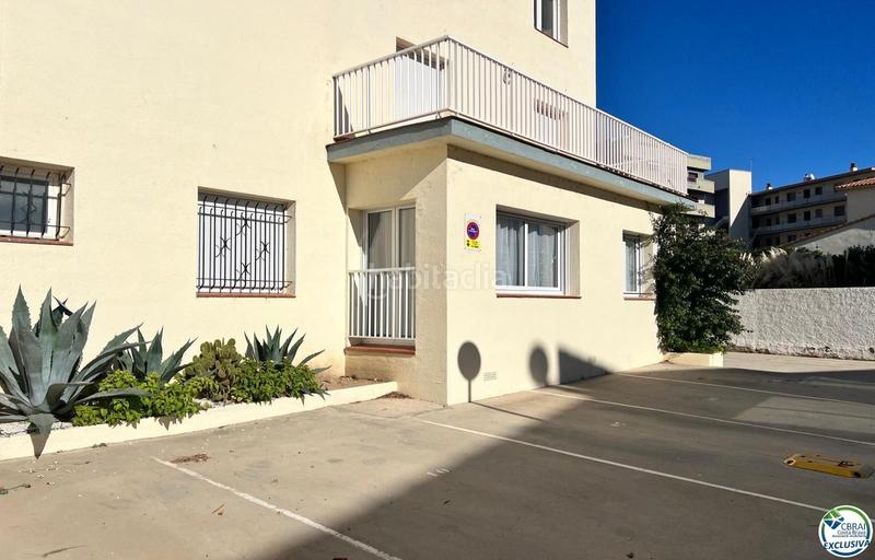 Foto fd4ef87c-5df6-49e5-a18a-46d4042aab83. Appartement mit parking in Salatar Roses