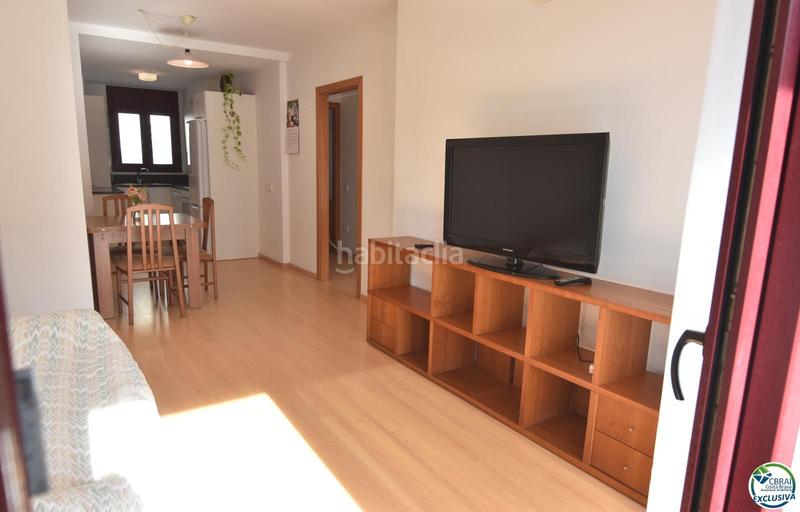 Foto 8cb8550a-43ed-4c9b-8b83-53b8fab8251c. Etagenwohnung mit parking in Salatar Roses