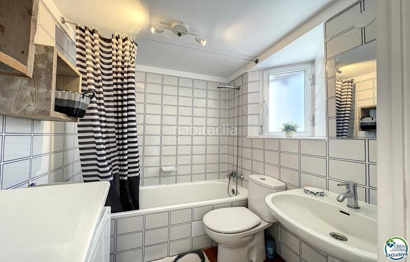 Foto 4b7822fe-0017-407f-a603-7a85448a7a61. Apartamento encantador apartamento con licencia turística sector poblat típic. en Empuriabrava