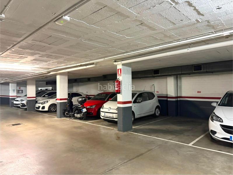 Foto c107fd1c-aae8-46c8-a752-11b2f25faf35. Aparcament cotxe a Montilivi Girona