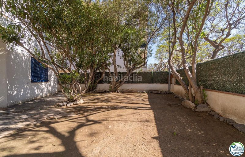 Foto f40875e0-89f3-4f80-bf35-faeb38a9f0c7. Pis a Salatar Roses