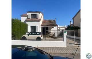Chalet  Calle calle argentera. Casa en mas mates con 3 habitaciones terreno y vistas al parque