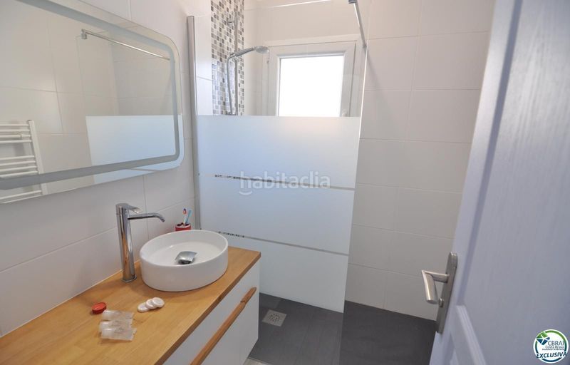 Foto 3f738fa7-1a36-4e65-a535-c20a98629674. Apartament amb aparcament a Salatar Roses