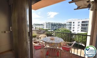 Apartament  De santa margarida. Apartamento con piscina y parking en santa margarita, roses.