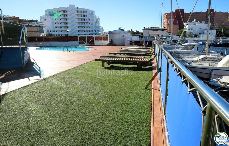 Foto 91121cc1-d65a-4eb0-9d57-87db86f016f5. Pis amb aparcament piscina a Santa Margarida Roses