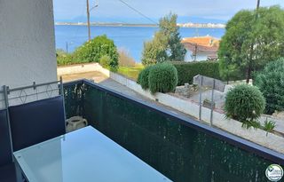 Apartament  Calle manuel milà i fontanals. Rosesllosa apartamento con vistas al mar en venta