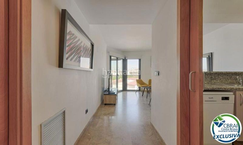 Foto be5e3a66-5a6e-40ce-bf64-3b7468e968a9. Pis amb aparcament piscina a Salatar Roses