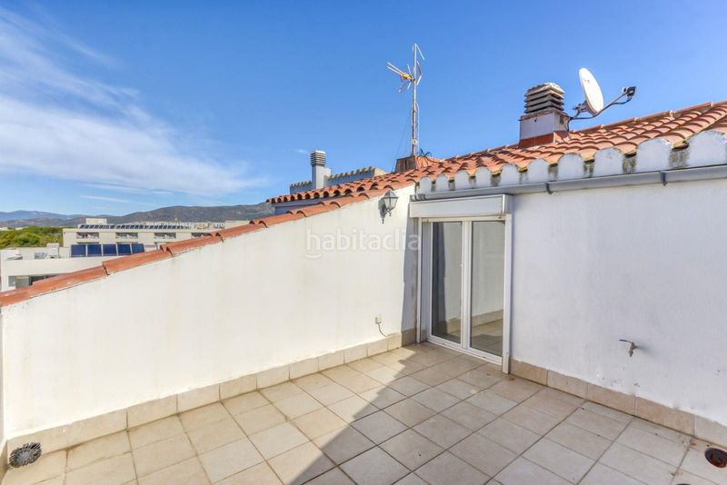 Foto 28e0ed2f-1e7c-4a94-9908-be624c1e97dc. Apartament amb aparcament a Salatar Roses