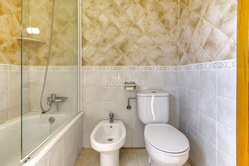 Foto cbca2ff3-8032-42d5-8146-30ab058a6220. Apartament amb aparcament a Salatar Roses