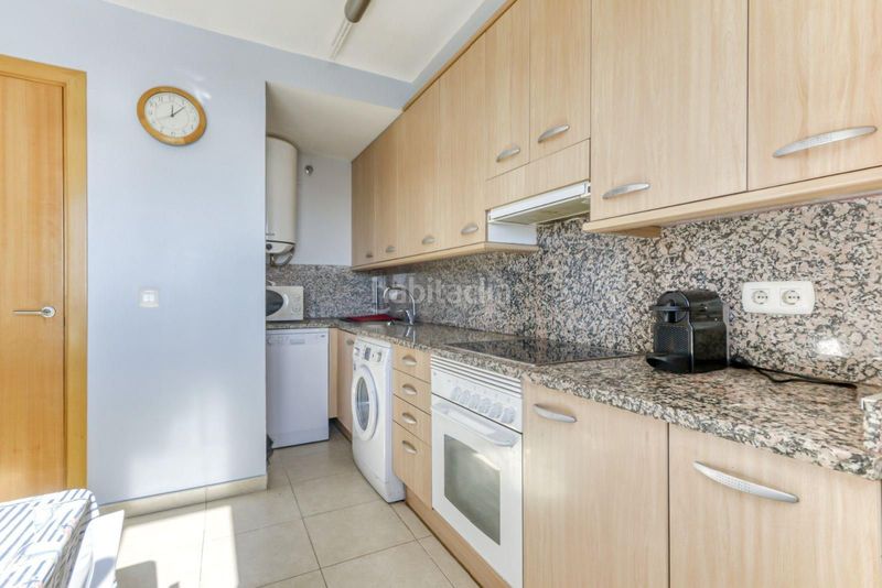Foto f3c45a10-f817-44cd-8554-7b155bfbe1ab. Apartament amb aparcament a Salatar Roses