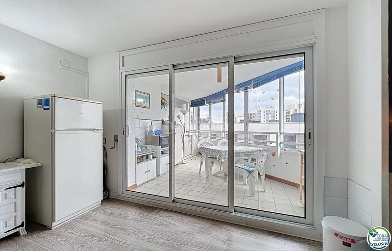 Foto 484cb479-6051-488a-973c-db83df61415a. Apartament a Salatar Roses