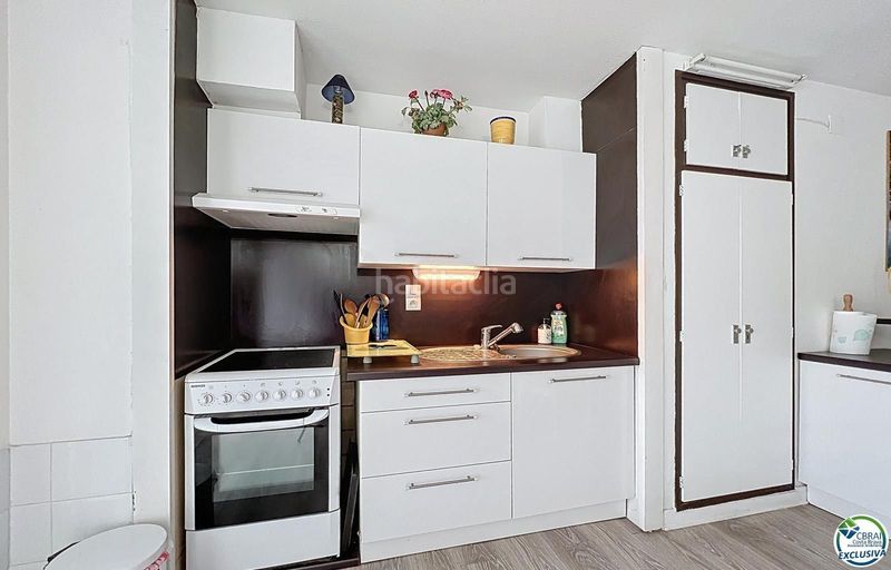 Foto bbd3c152-68f4-4cf1-b5c6-17a808dac590. Apartament a Salatar Roses