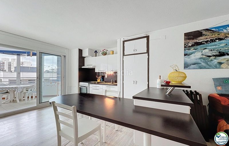 Foto c437c84a-9b8c-4174-8a3d-e868e69e3d7e. Apartament a Salatar Roses