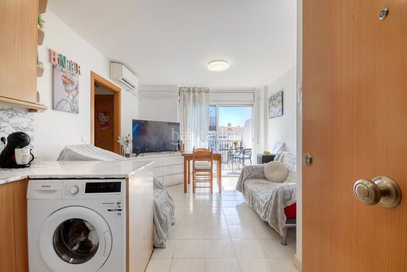 Foto cbcdc1df-5d54-4104-8eaf-1a5a755cabc8. Apartament a Salatar Roses