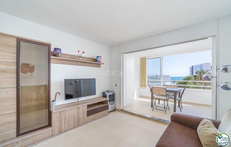Foto f8960c37-4e1a-4c56-9f44-6b3cac786049. Apartament amb aparcament a Salatar Roses