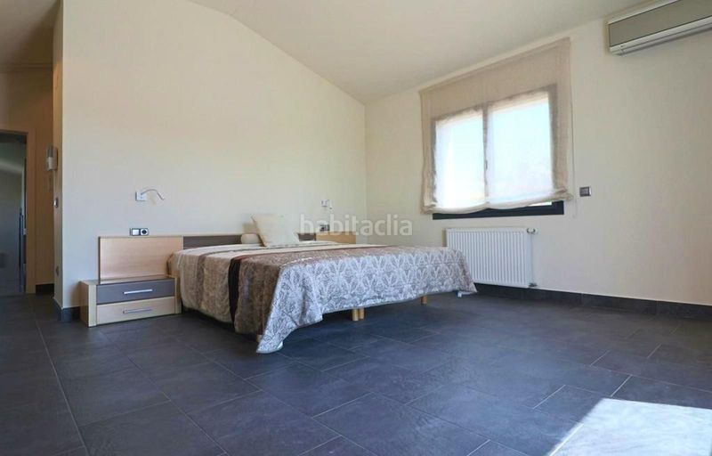 Foto 59a6f695-dbd2-460e-8b2a-40abb9015992. Xalet amb aparcament piscina a Peralada