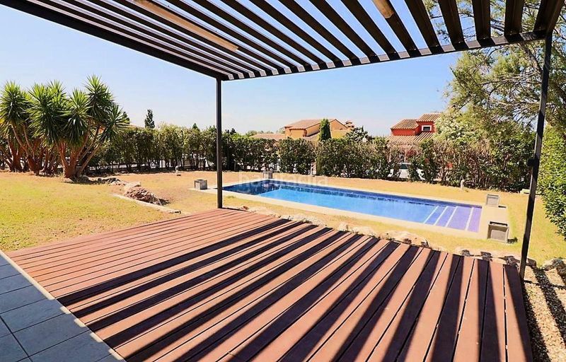 Foto de4c9b7f-d028-4213-a4ea-c3a053644127. Xalet amb aparcament piscina a Peralada