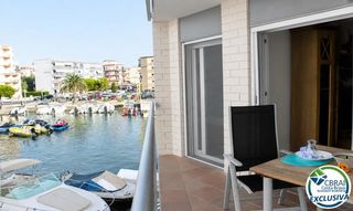 Apartament  Avenida cap de la gola. Apartamento con vistas al canal, santa margarita, roses