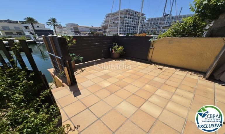 Foto 37185cbf-c613-4da5-9169-249531e41e43. Apartament amb aparcament a Salins - Cavall de Mar Empuriabrava