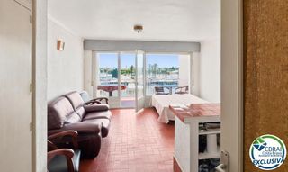 Apartament a Sector Port Grec