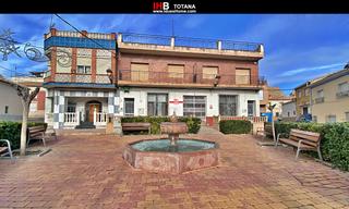 Casa a Zarzadilla de Totana. Venta de local comercial y viviendas - ideal para negocio rural