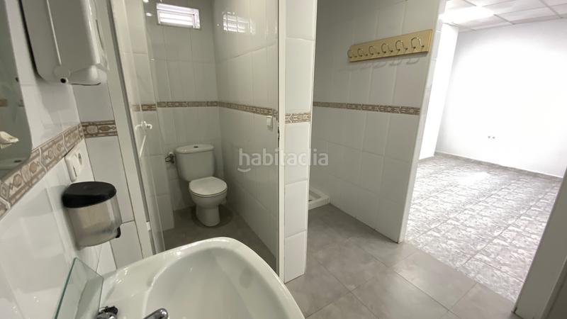 Foto 16b932ad-0eb7-488a-9030-01ae692b0271. Local comercial nave industrial las atalayas, acceso desde tres calles en Alicante