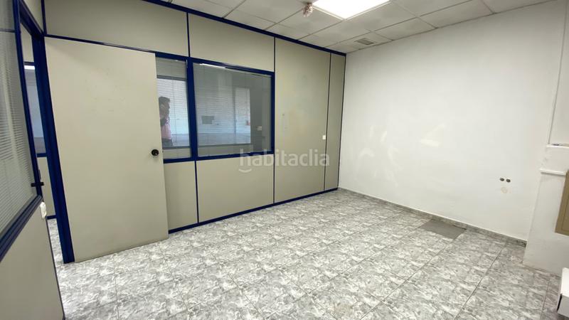 Foto ed7b1d9c-c600-4509-ae09-cddcb24d119d. Local comercial nave industrial las atalayas, acceso desde tres calles en Alicante
