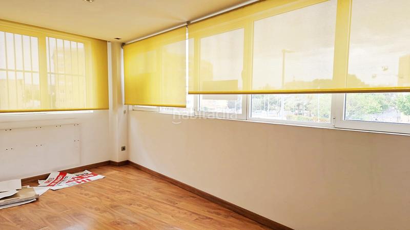 Foto 41acb241-2a2c-42e2-a346-ea38b65723a9. Oficina  grande con entrada independiente en Alicante