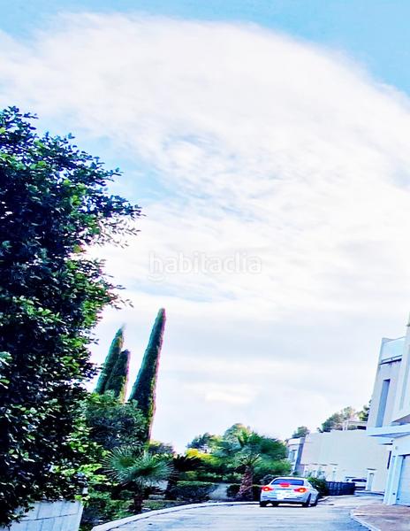 Foto 09fea5d9-98e8-4586-b2a5-db3de639c732. Rent semi detached house with pool in Oltamar - Cucarres Calp