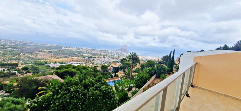 Foto ceeb567e-ba0e-4423-af59-efc5cbd97edd. Rent semi detached house with pool in Oltamar - Cucarres Calp