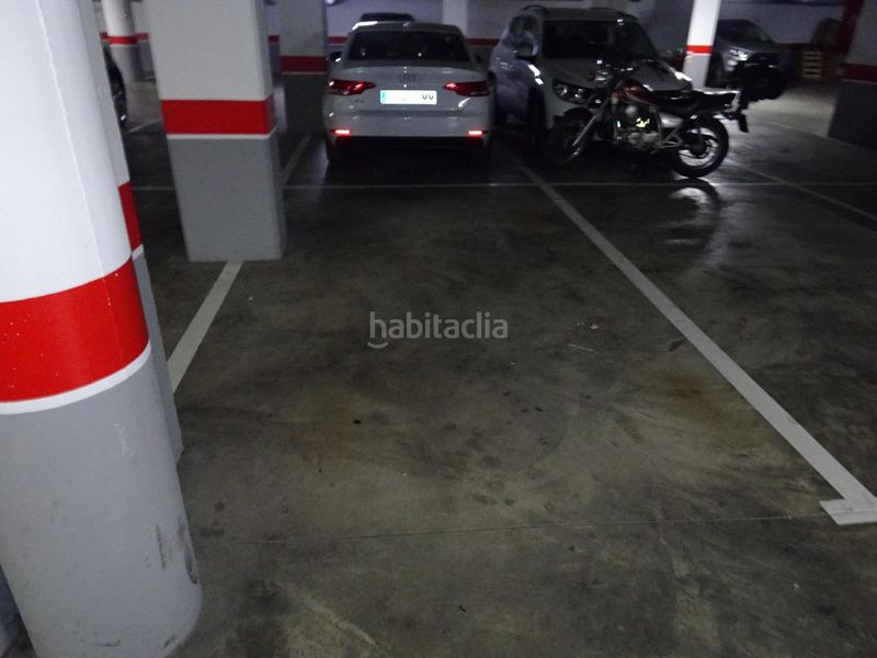 Foto ff523b0b-eef9-47ff-961b-c1e26dbe5a6d. Aparcament cotxe a Alameda Cartagena