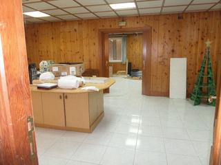 Miete Büro in Torreciega. Oficinas en alquiler en el poligono industrial