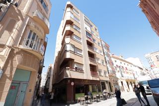 Pis a Casco Antiguo. Piso de 153 m  en pleno centro de cartagena con plaza de garaje