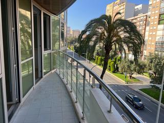 Location Appartement  Alameda san anton. Piso de mas de 180 m con 5 dormitorios en alameda de san anton