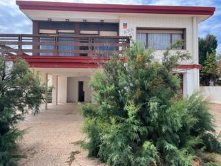 Chalet in Entremares. Chalet
