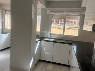 Location Appartement  Calle juan fernandez. Inmocartago alquila espectacular piso totalmente reformado en c