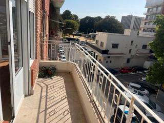 Location Appartement  Calle doctor marañon. Inmocartago alquila este espectacular piso de más de 200 m en pl